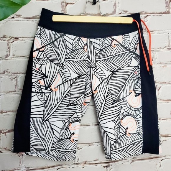 Lululemon Be Active Board Shorts